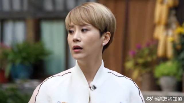 海清切茄子块太大，李解疯狂吐槽，两人互怼太搞笑