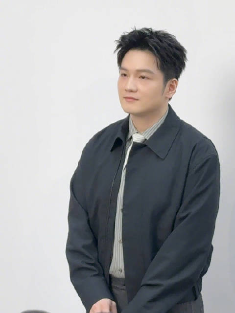 在RIMOWA上海旗舰店开业活动遇见樊振东