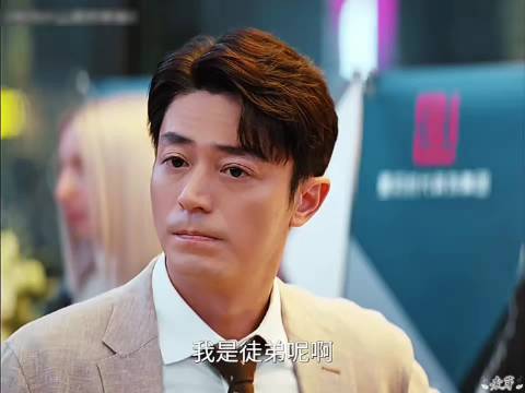 好抽象的设计师，好优美的精神状态