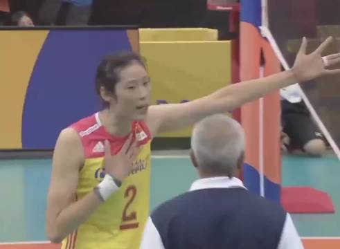 中国女排经典之作：无论遭遇怎样的不公平判罚，中国女排都会用实力征服对手