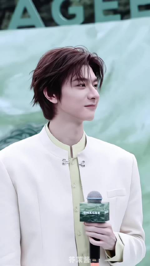爱上一个人 不问明天过后ovo