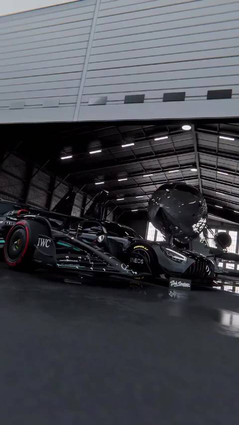 原来真的有人可以集齐赛车、跑车和飞机啊