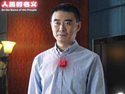 “提君黄金台上意，提携玉龙为君死”