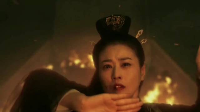 为何灭绝师太宁愿摔死，也不要张无忌救她？