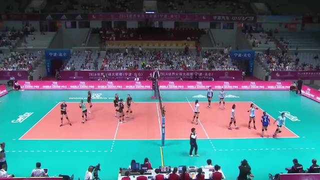 中国女排晋级亚运决赛，赵勇换下8号换上郭中楠