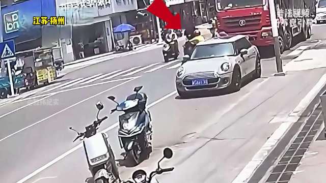 祖孙二人惨遭大货车碾压，导致双双殒命