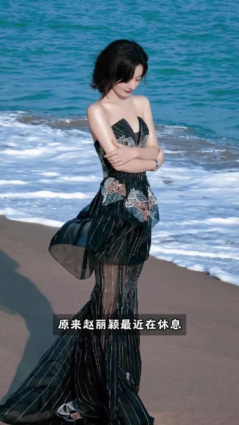 原来赵丽颖最近在休息，我还以为赵姐正火力全开地营业呢