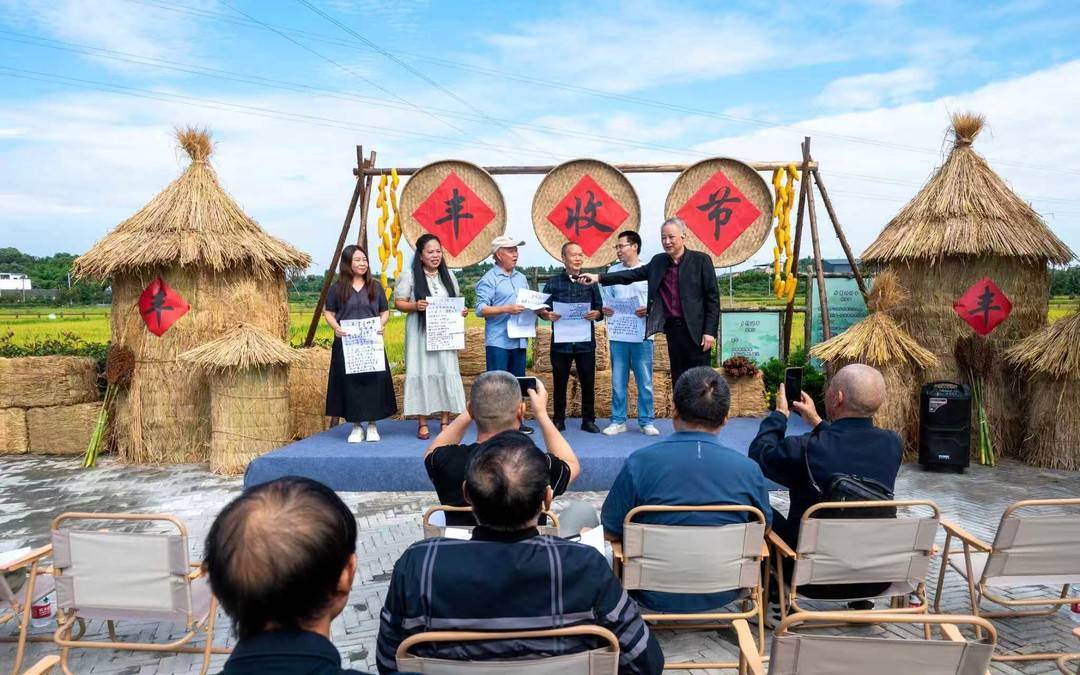 既种庄稼也“种”文化 德阳罗江区农民诗人用原创作品描绘丰收