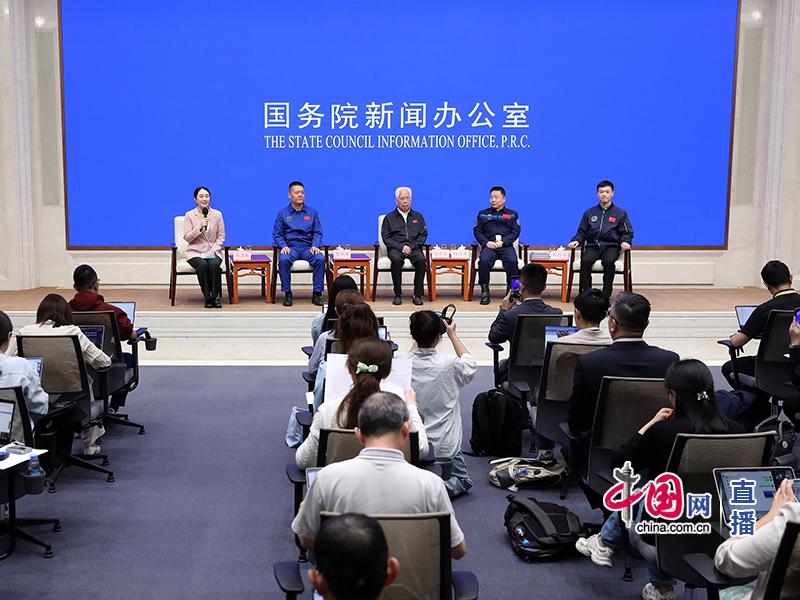 中国载人航天34年:下一站,2030年前登月 中国载人航天34年:下一站,2030年前登月