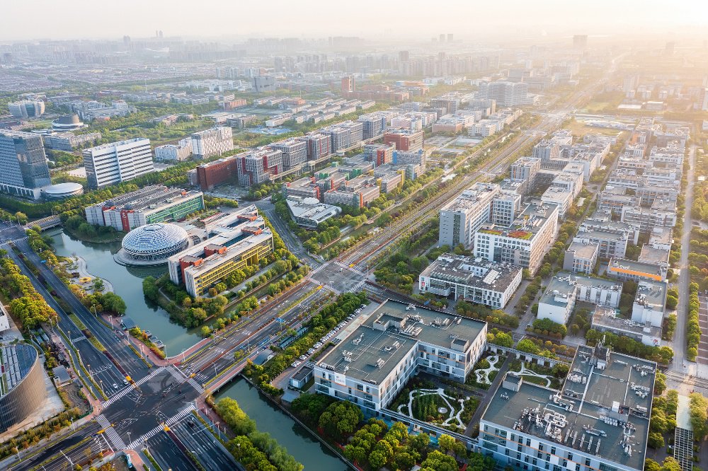 首批国家新兴产业发展示范基地创建对象名单公布，江苏2个园区8个企业入选