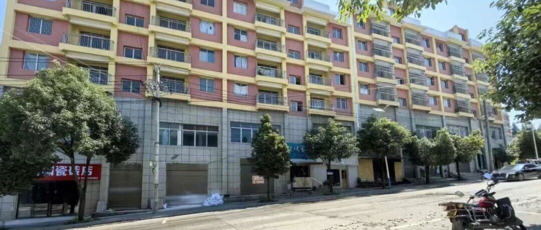人民日报曝光后，贵州省、毕节市、赫章县高度重视，赫章县立即成立工作专班整改