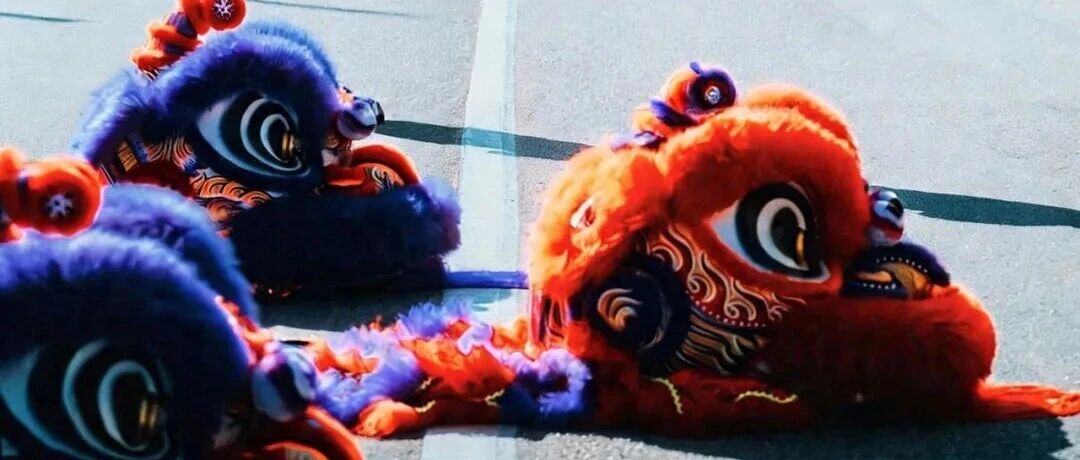 宁波出品的纪录电影《澳门大赛车》昨晚亮相央视，张凌赫、胡歌、容祖儿等现场推介，计划今年登陆院线