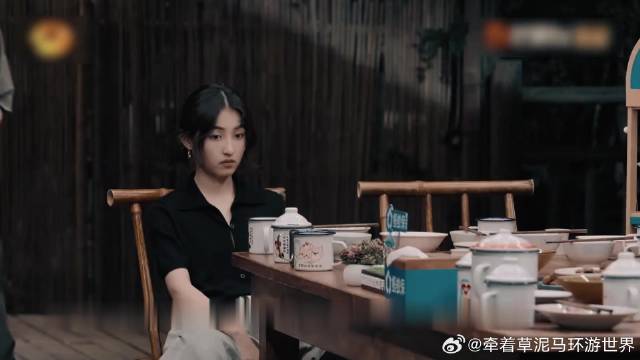 黄磊猪蹄成压轴戏，零默契演出笑翻全场
