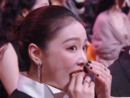 饥肠辘辘时，唯有大快朵颐方能解忧