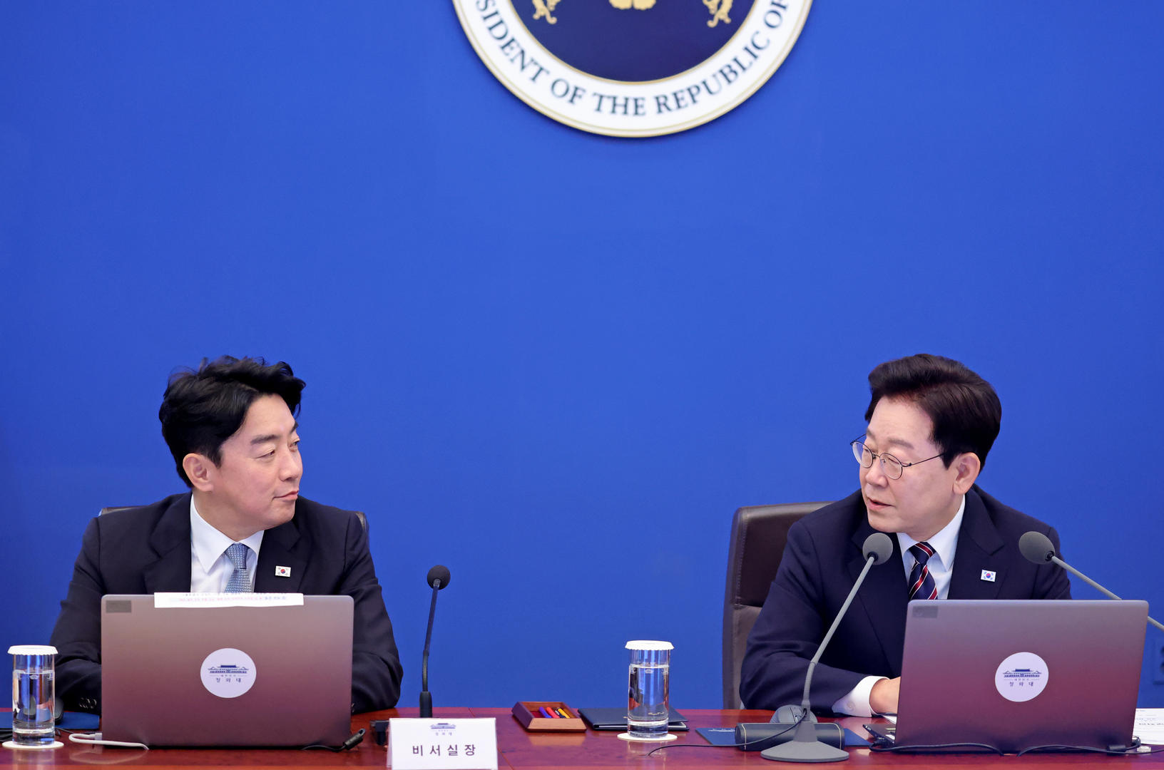 韩总统府再陷人事风波!部长候选人接连退出,幕僚长提出辞职 韩总统府再陷人事风波!部长候选人接连退出,幕僚长提出辞职