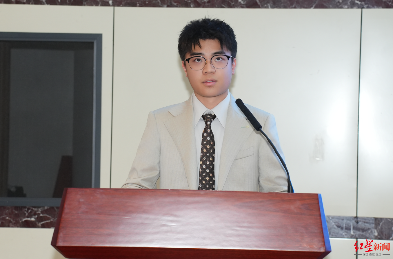 成都理工大学牛津布鲁克斯学院迎来首届研究生,国际化培养通道再延伸 成都理工大学牛津布鲁克斯学院迎来首届研究生,国际化培养通道再延伸