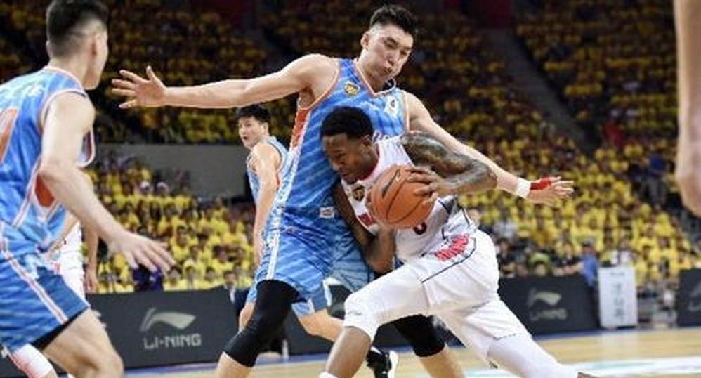 杜锋带队对日本四战全胜最多赢33分！他离任后男篮亚运惨败同一对手19分：俱乐部九成胜率能否等同国家队