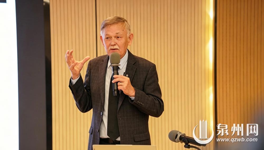 外籍友人执笔向世界“安利”泉州 外籍友人执笔向世界“安利”泉州