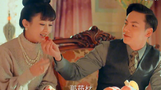 你们这吵架是认真的吗，边吃东西边吵啊…