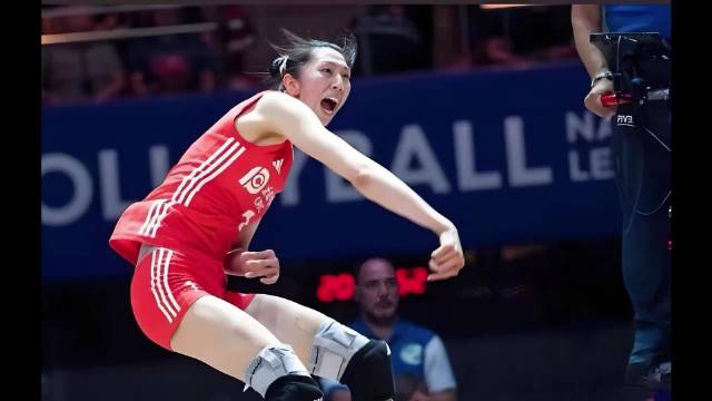 今晚中国女排决赛不能输，看她们如何把丢掉的那口气拿回来！