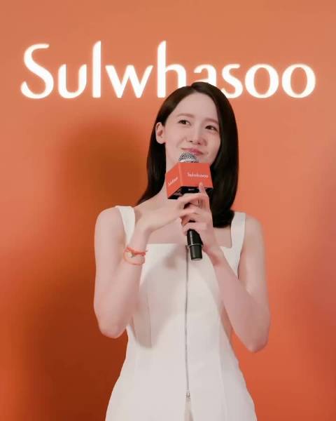 Y 260911 林允儿 雪花秀新加坡快闪活动 相关一则