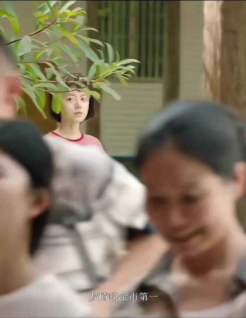 雄鹰一般的女人竟然有三个吗
