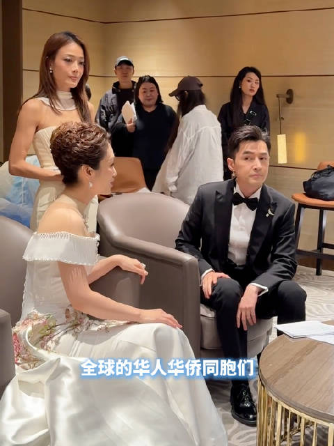 “湾区升明月”主持团后台彩排花絮
