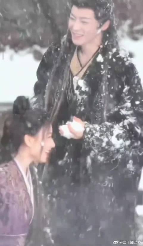田嘉瑞好大一声：“赵远舟给我死” 侯明昊被打的一字决都出来了哈哈哈