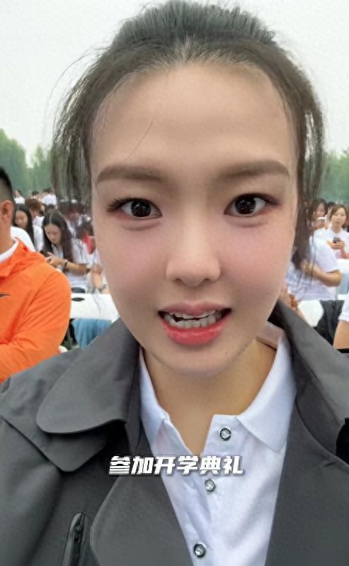 官媒发文，曝光张常宁新身份，她和朱婷选了不同的路，郎平没说错