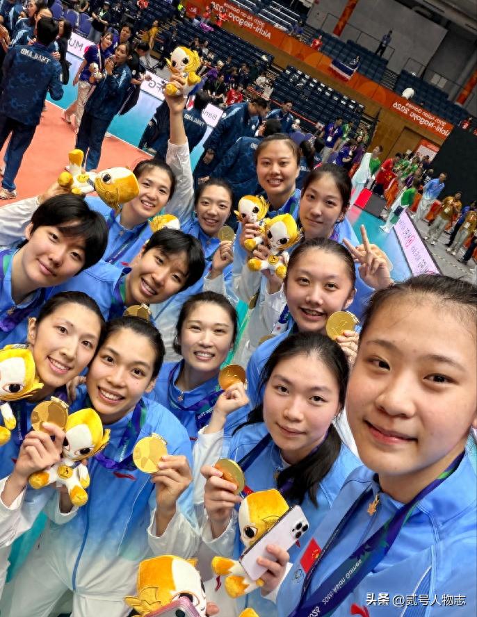 中国女排夺金仅1天，朱婷、吴梦洁传好消息，郎平终于可以放心了