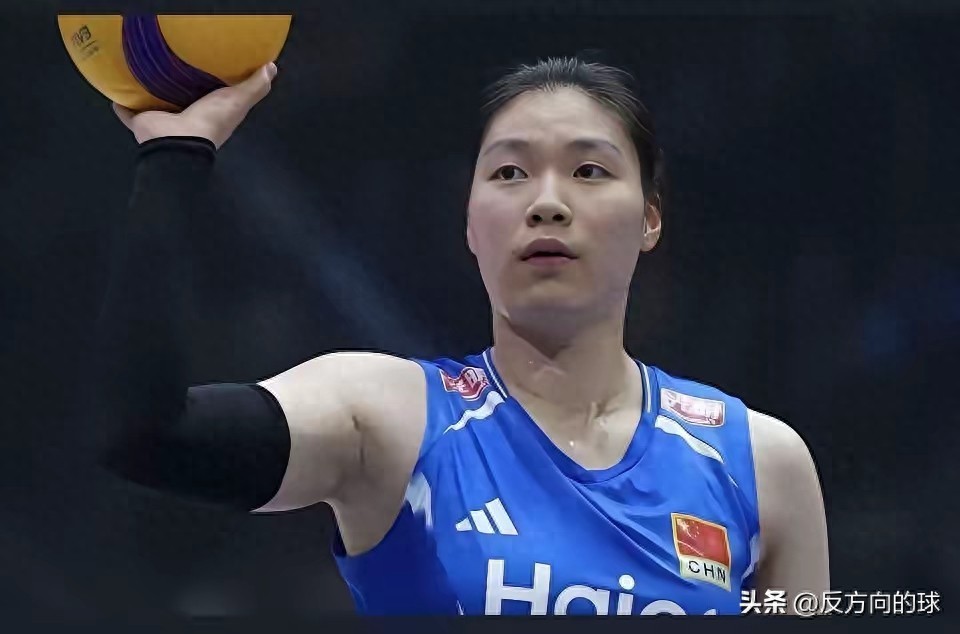 女排夺冠蝴蝶效应！三将成赢家，赵勇赖亚文保位子，郎平不用炮轰