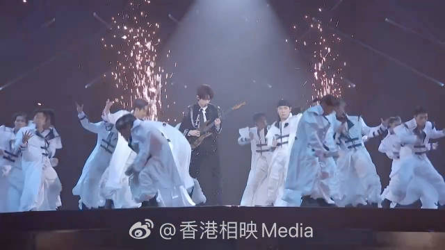 云旗演唱会舞台实力全面出圈来自风之岛的珍藏回忆