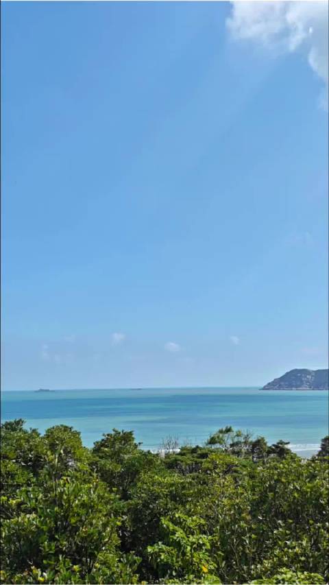 舟山沿海公路现蓝海美景，打破黄泥汤刻板印象