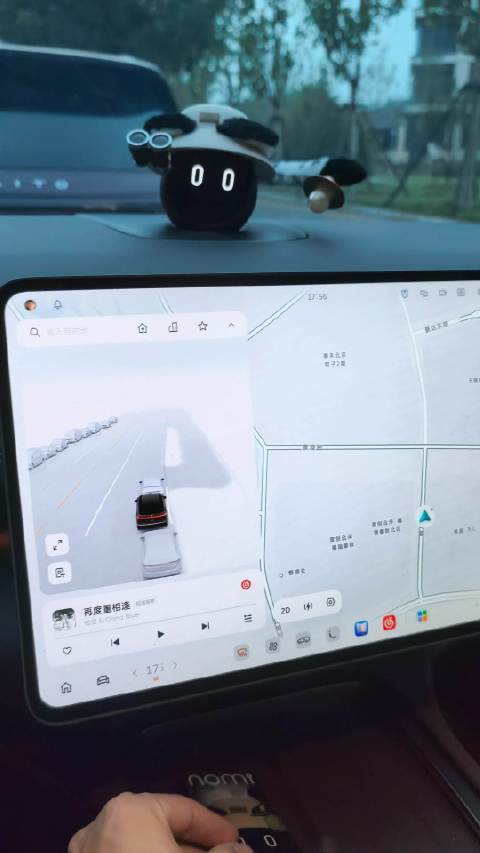可以说是成功把我油车拥趸的老丈人转成蔚来