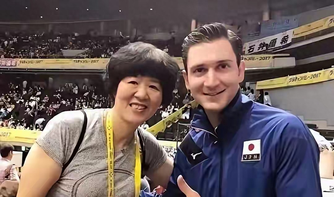 难怪日本女排会输！其主帅师出名师，深受中国女排影响但没学精