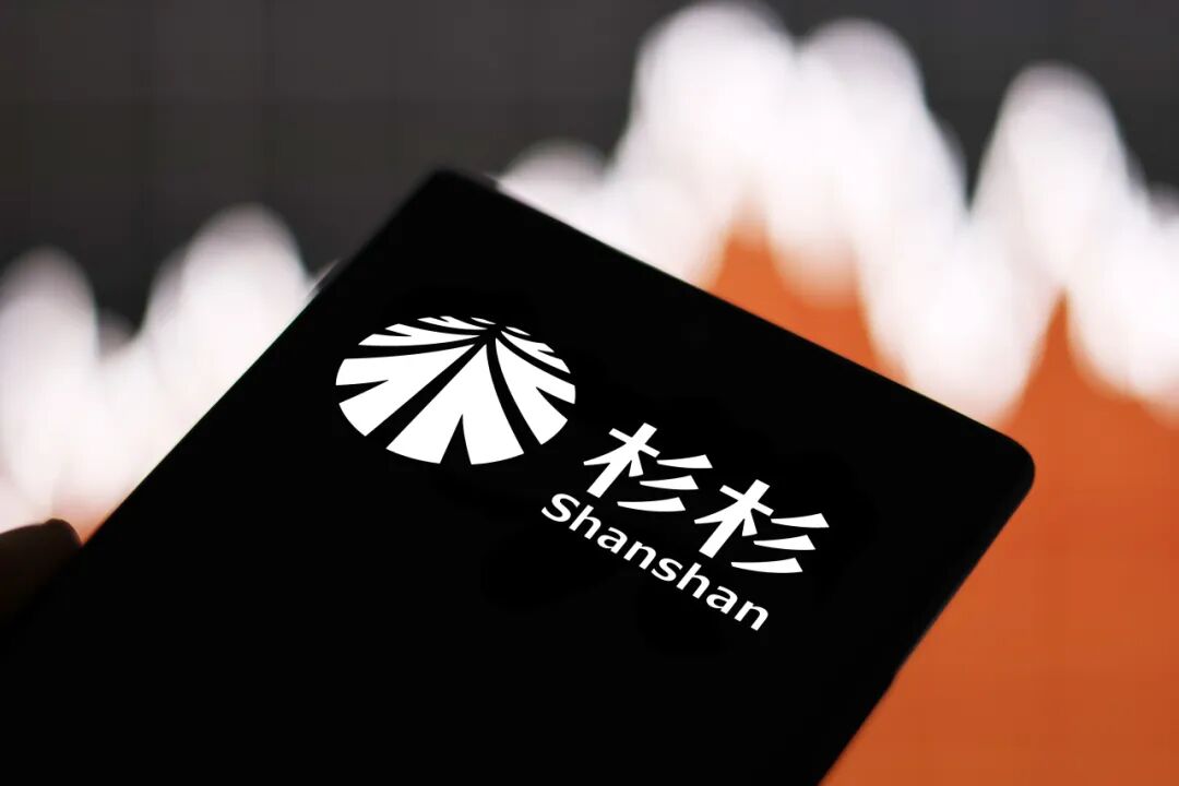 杉杉股份拟51亿扩产加速项目落地   中期盈利逾8亿增3倍