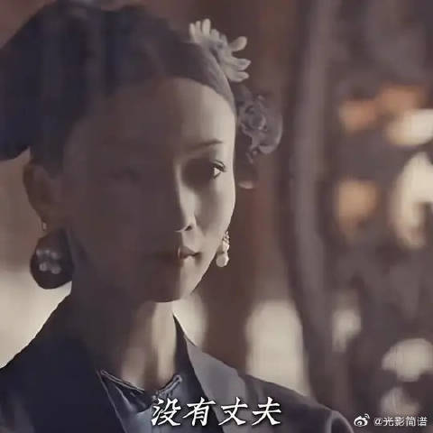 在所有的有关香妃的影视电视剧中还是张嘉倪延禧攻略版容妃（沉璧）最可怜