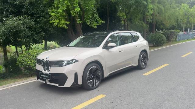 李楠全天体验BMW新世代，人机共驾玩到这么深入