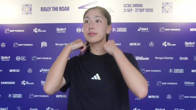 王欣瑜：球的弹跳高度确实比普通硬地低很多，接下来都会专注自己的战术，保持进攻姿态