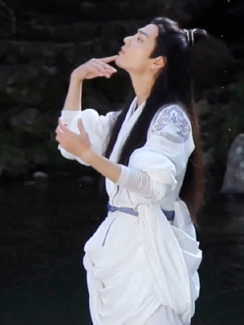 xz肖战魏无羡 生前哪管身后事，浪得几日是几日