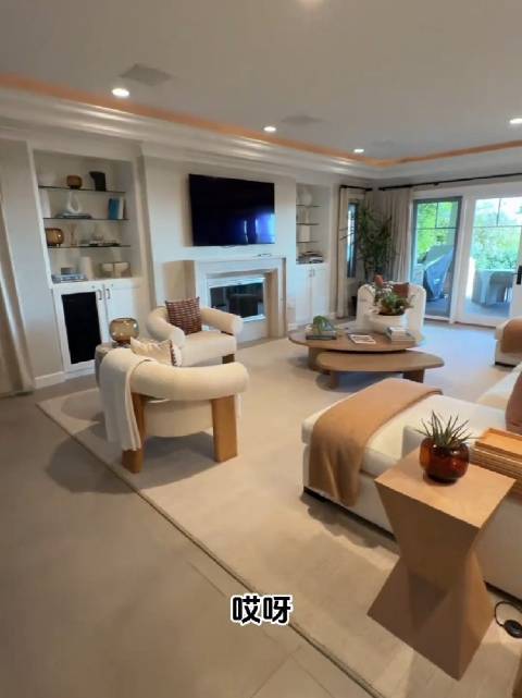 孙宇晨给景甜包下的酒店有多豪，蓝战非花 11 万带你体验一晚