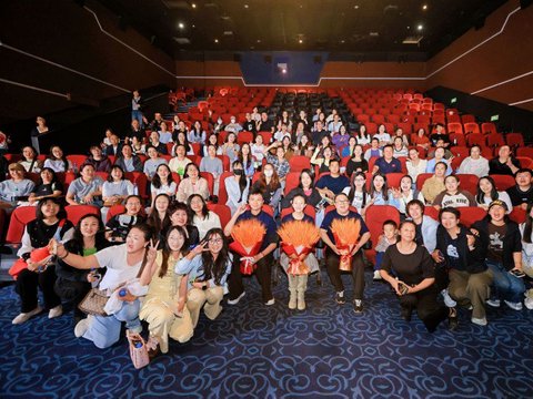 中秋公映现实题材豆腐匠人影片举呼和浩特点映交流
