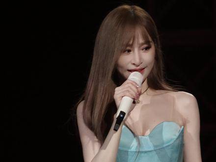 王心凌北京演唱会现场沸腾了！浪3好姐妹阿娇、唐诗逸、赵梦惊喜现身！