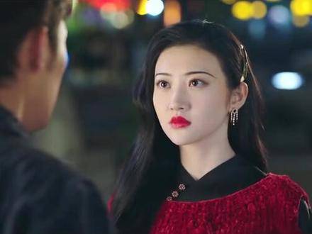 秦放咬唇吻司藤，百年铁树开花