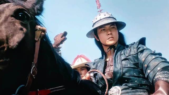 君宝悟出太极拳，决定去阻止君宝的暴行