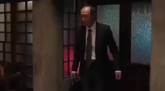 其实演得还好，不然这段也不会被反复流传了