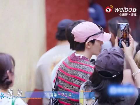 邓为吴君如花少上演强制爱短剧