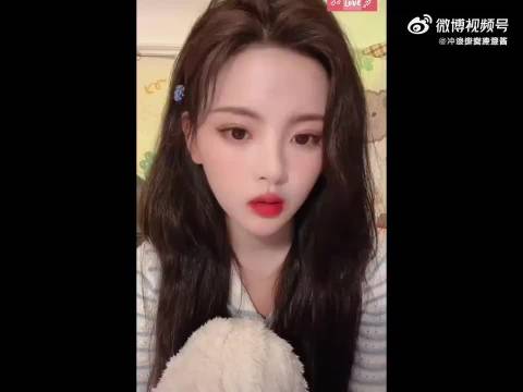 杨超越直播，突如其来的笑声和杨超越越妈妈的择婿标准