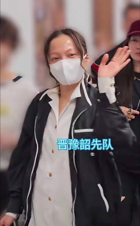 张韶涵素颜普通，上妆惊艳，理性看待颜值