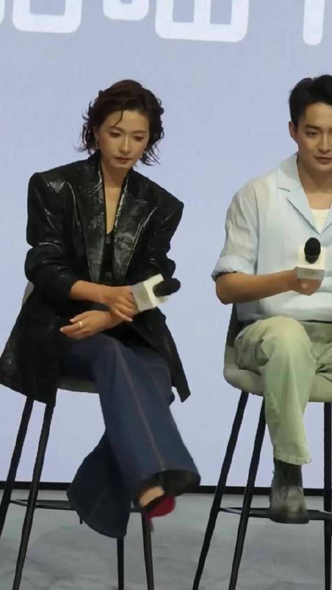 《冬城猎凶》路演，主演万茜与观众互动